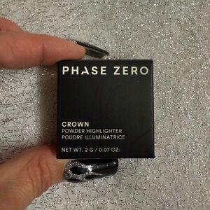 Phase Zero Crown Powder Highlighter